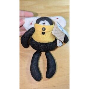 Vintage Collectible Bee from the Center Street Design line by Provo Craft